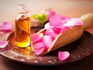 بهترین گلاب صورت کدام است؟ + مقایسه کامل | قیمت عالی